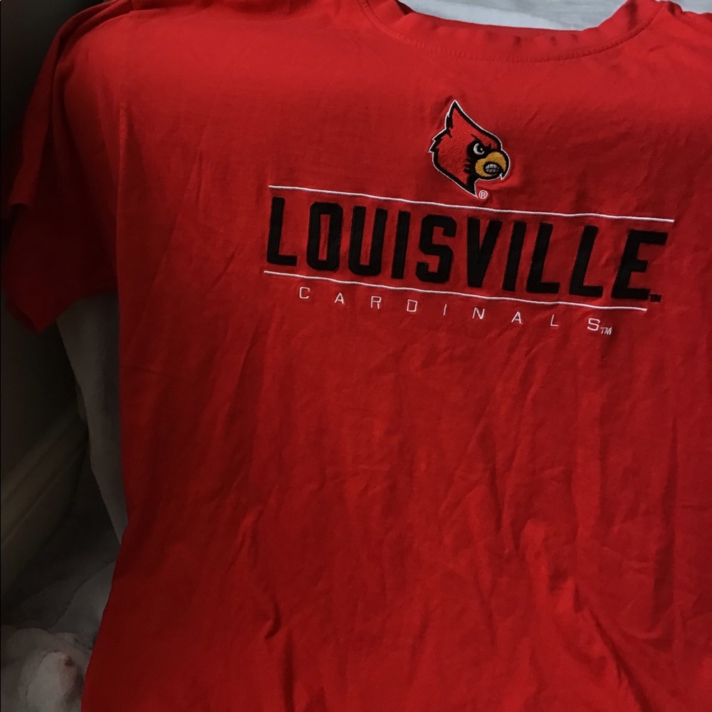 EUC University of Louisville embroidered tshirt